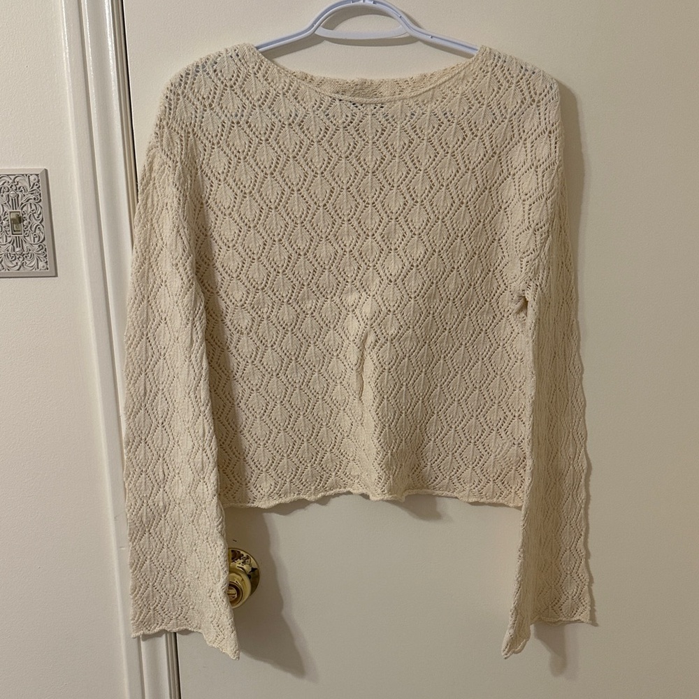 Urban Revivo Scalloped Crochet Sweater
